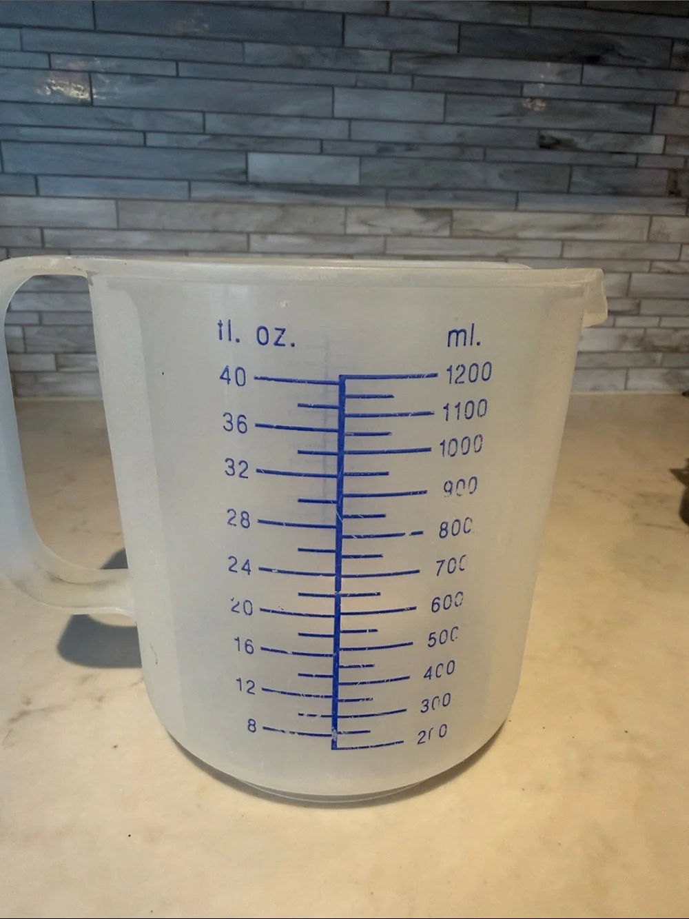 Vintage Tupperware Measuring Cup with Measuring Spoons & Cups - Picture 4 of 8